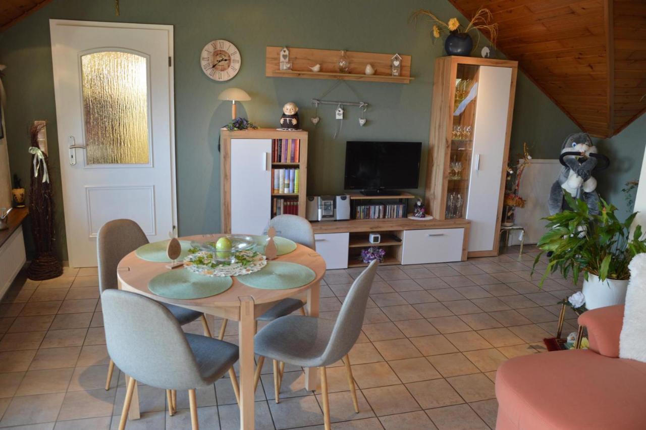Ferienwohnung Auszeit Waxweiler Luaran gambar